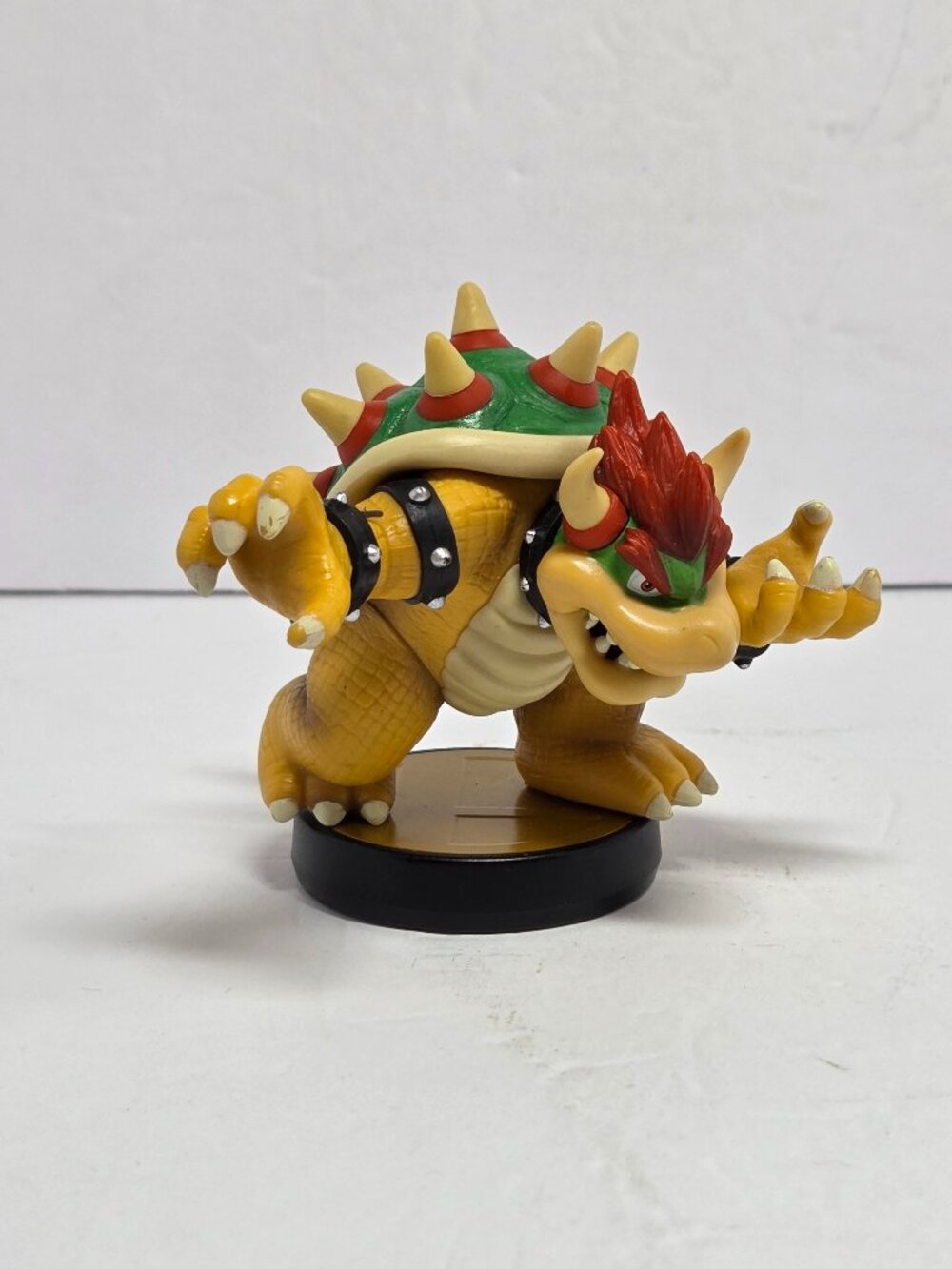 Nintendo amiibo Bowser Collectible Fighter Figure Super Smash Bros. NVL-001